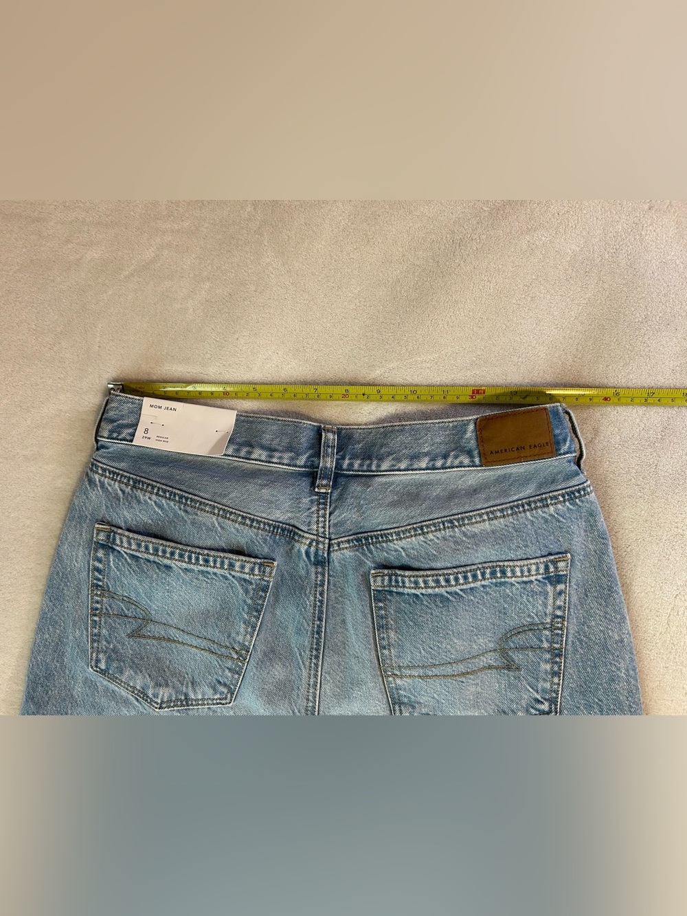 New nwt American eagle size 8 mom blue jeans uber cool 2202 ripped regular her - Picture 6 of 8